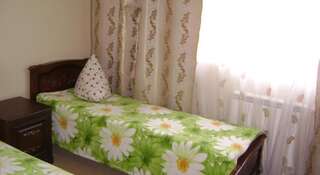Гостиница Baron Ейск Двухместный номер с 2 отдельными кроватями-2